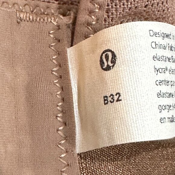 Lululemon Up For It Wireless Bra Cross Strap Padded Size 32B Sports Bra Workout - Picture 5 of 7